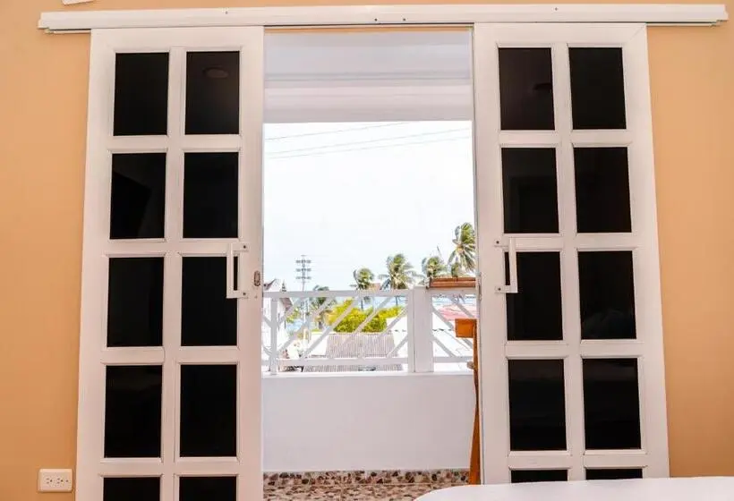اتاق استاندارد با چشم‌انداز دریا, Summer Breeze