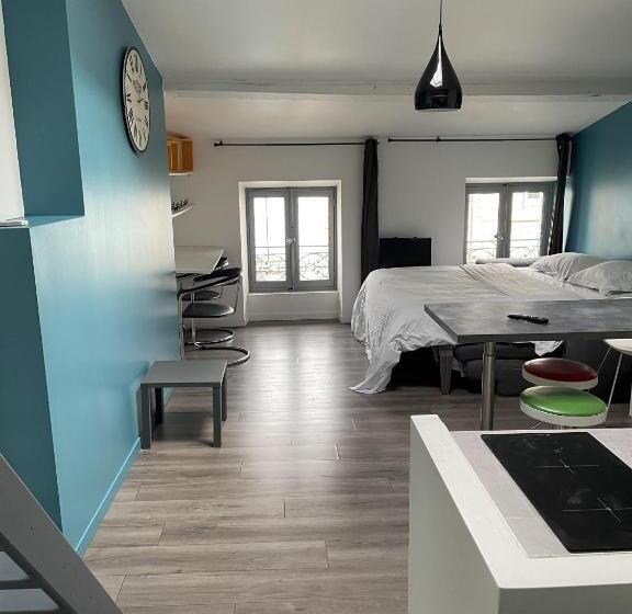 标准工作室, Appartshotels De Ville