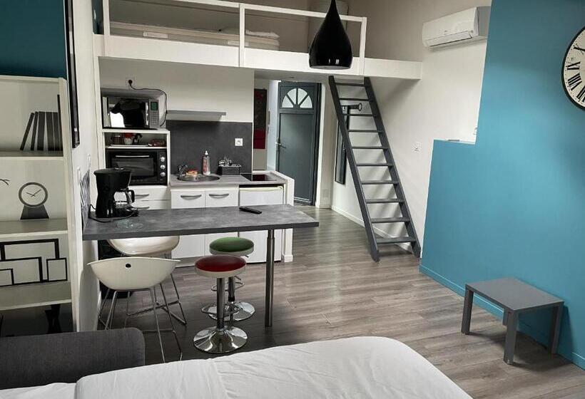 标准工作室, Appartshotels De Ville