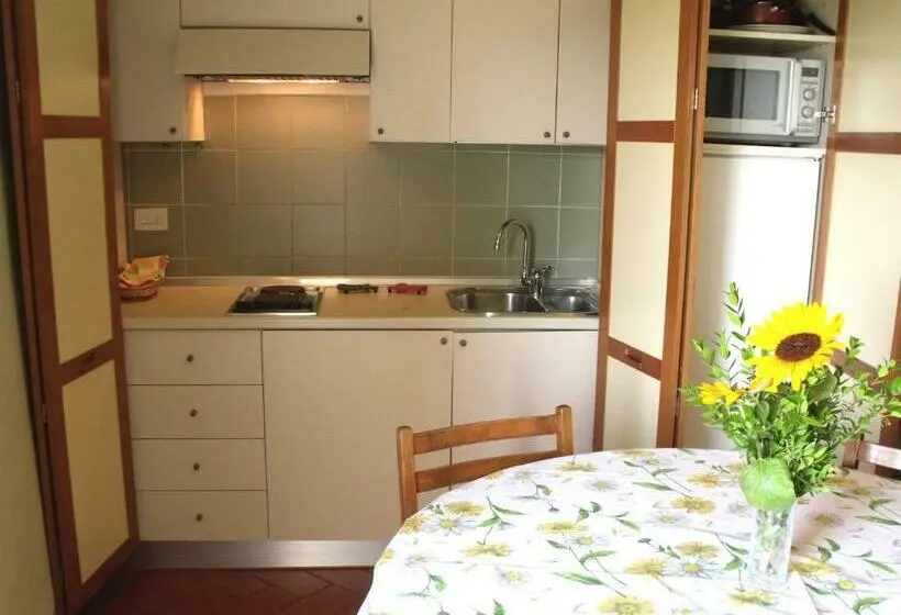 Huoneisto 1 Makuuhuone, Agriturismo Montereggi