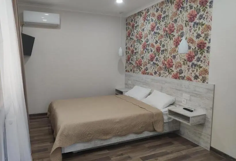 اتاق استاندارد, Akaki's Guesthouse