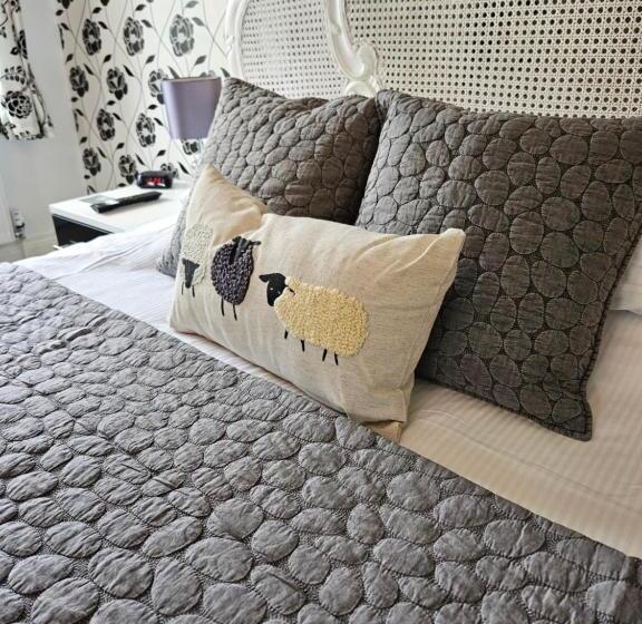 Номер Deluxe Кровать Кинг, Halmer Grange Guest House