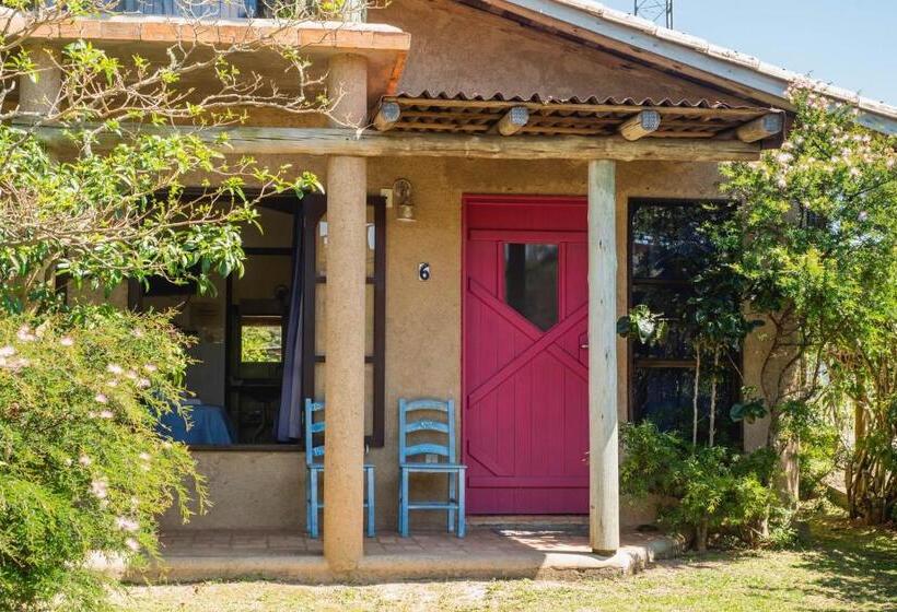 Escritório Estándar, Pousada Gopak