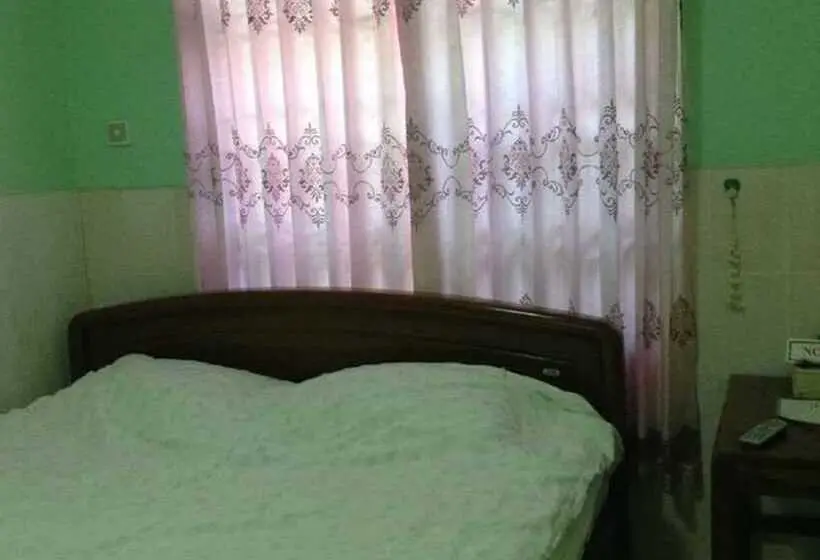 اتاق استاندارد, Saw Nyein San Guest House