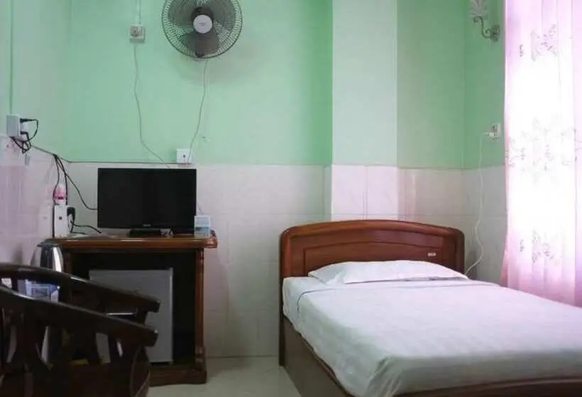 اتاق استاندارد یک نفره, Saw Nyein San Guest House