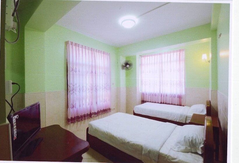 اتاق سوپریور, Saw Nyein San Guest House