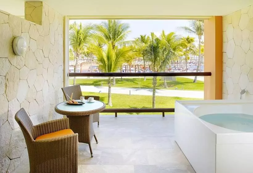 سوئیت جونیور پریمیوم با چشم‌انداز دریا, Barcelo Maya Caribe  All Inclusive