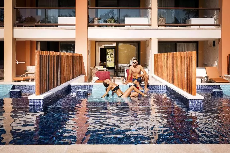 سوئیت جونیور پریمیوم, Barcelo Maya Caribe  All Inclusive