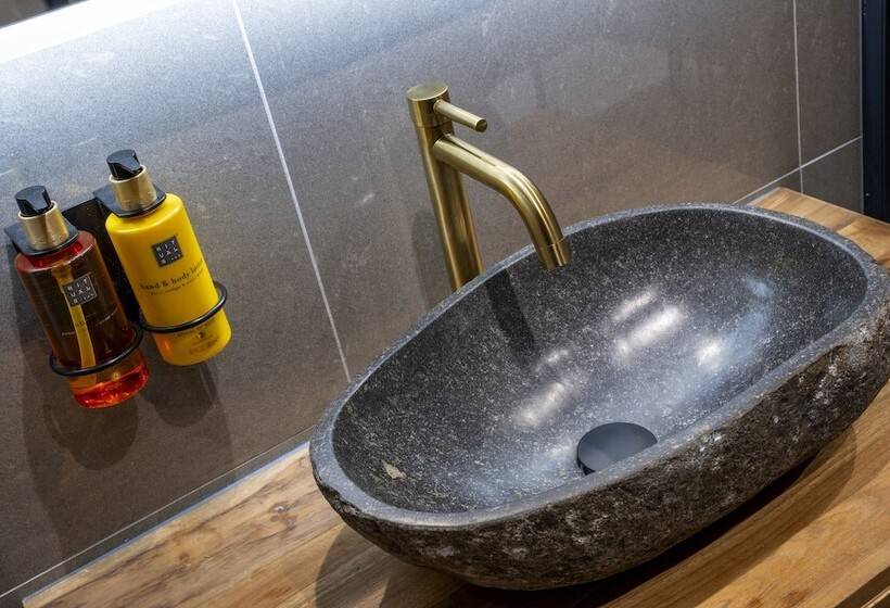 Дом 1 Спальня, Derwent Manor Boutique