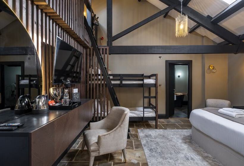 Family Suite, Derwent Manor Boutique