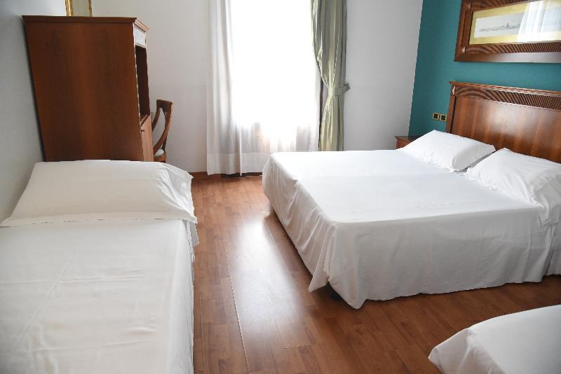 غرفة كلاسيكية رباعية, Duca d'Aosta