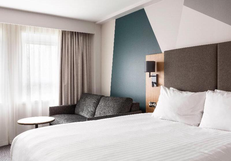 חדר סטנדרט עם מיטת קינג, Holiday Inn London Bexley, An Ihg