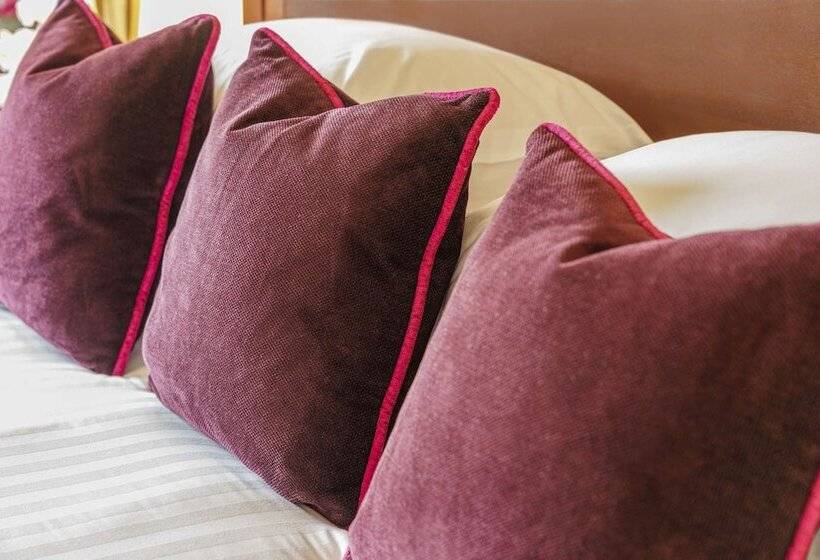 身障者適用スタンダードルーム, Macdonald Inchyra Hotel & Spa