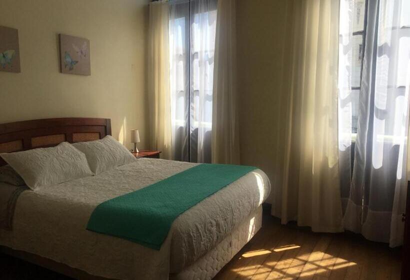 اتاق استاندارد با سرویس بهداشتی مشترک, Hostal Rama & Castle