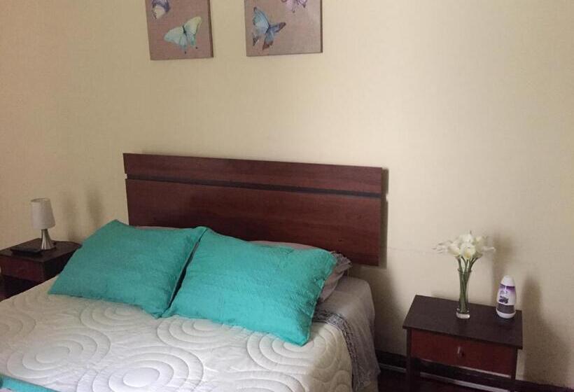 اتاق خانوادگی, Hostal Rama & Castle