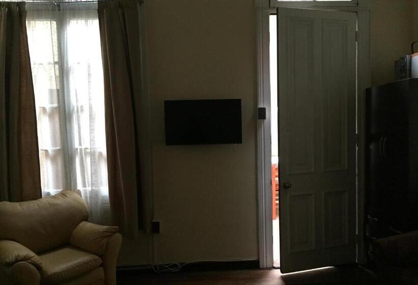 اتاق استاندارد با 2 تخت دوبل, Hostal Rama & Castle