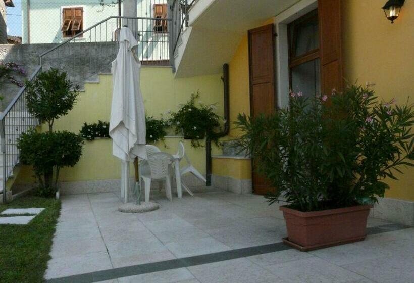 آپارتمان 1 خوابه, Appartamenti Gardastivo
