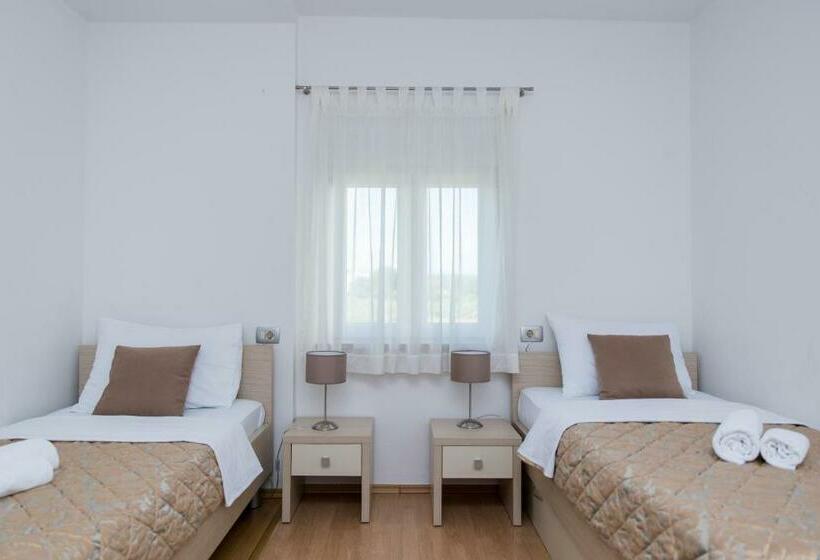 اتاق اکونومی, B&b Villa Ellena