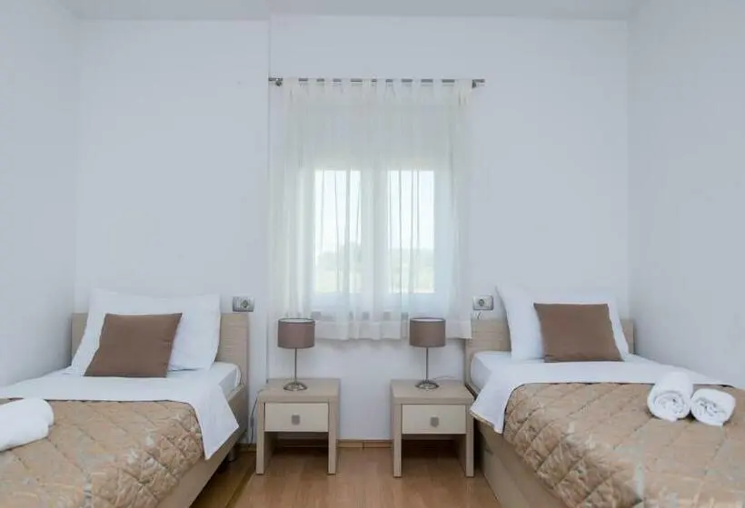 اتاق اکونومی, B&b Villa Ellena