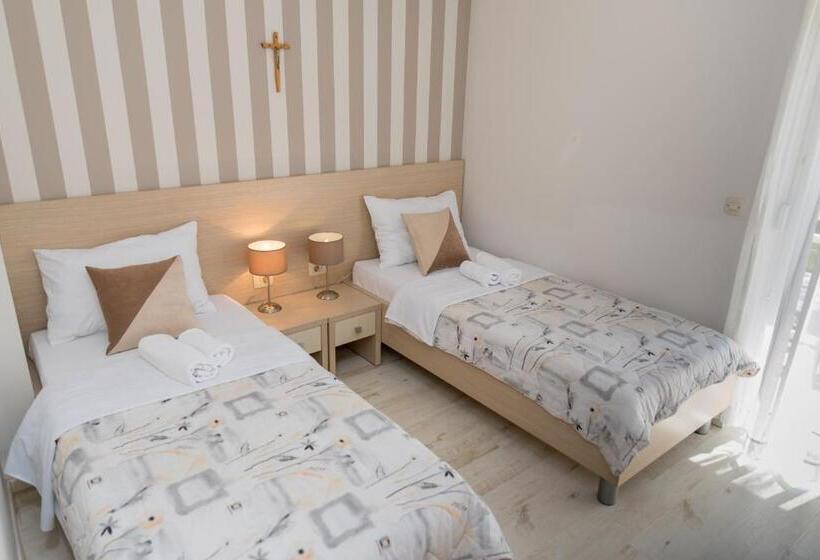 اتاق اکونومی, B&b Villa Ellena