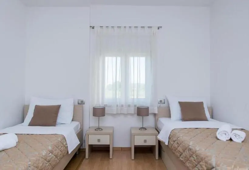 اتاق اکونومی یک تخته, B&b Villa Ellena