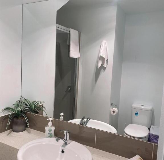 דירת שלושה חדרים, Bundalong Villas