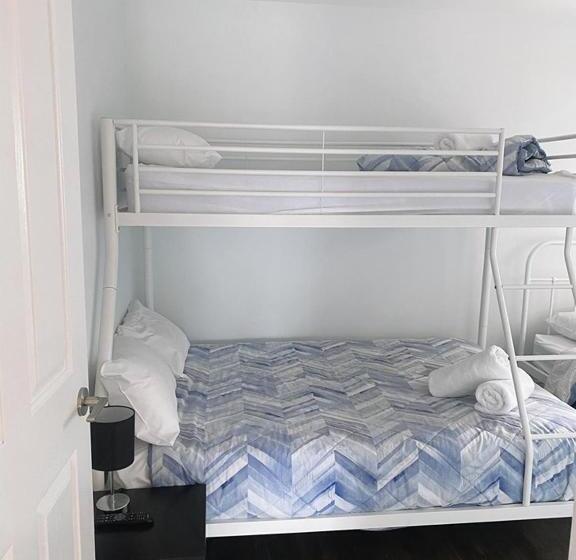 דירת שלושה חדרים, Bundalong Villas