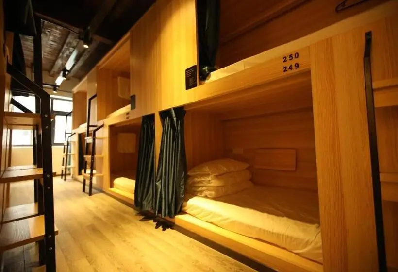 ルームシェアのワンベッド, Lijiang Desti Youth Park Hostel
