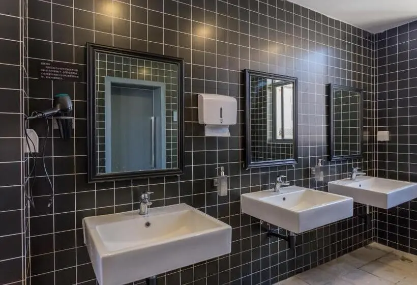 ルームシェアのワンベッド, Lijiang Desti Youth Park Hostel