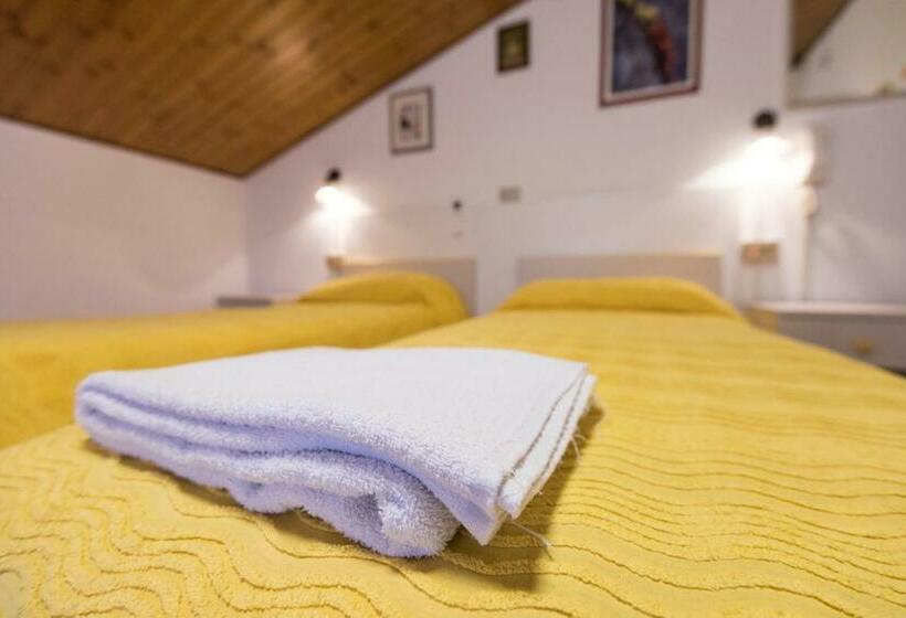 غرفة قياسية, Al Cavallino Bianco