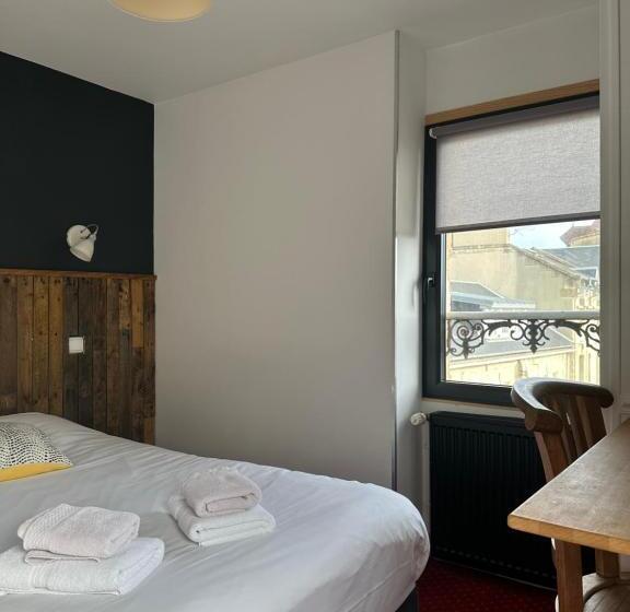 غرفة قياسية, Papagayo