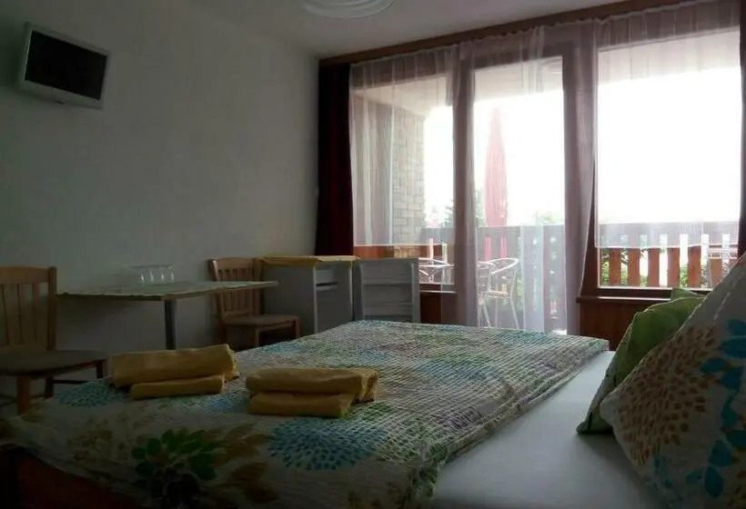 スタンダード４人部屋, Lesní Pension