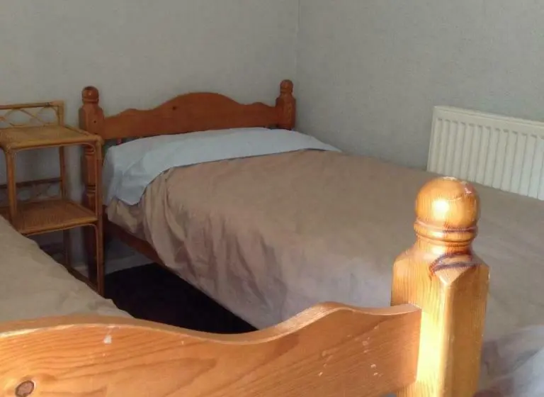 اتاق استاندارد, Pantyrathro International Hostel