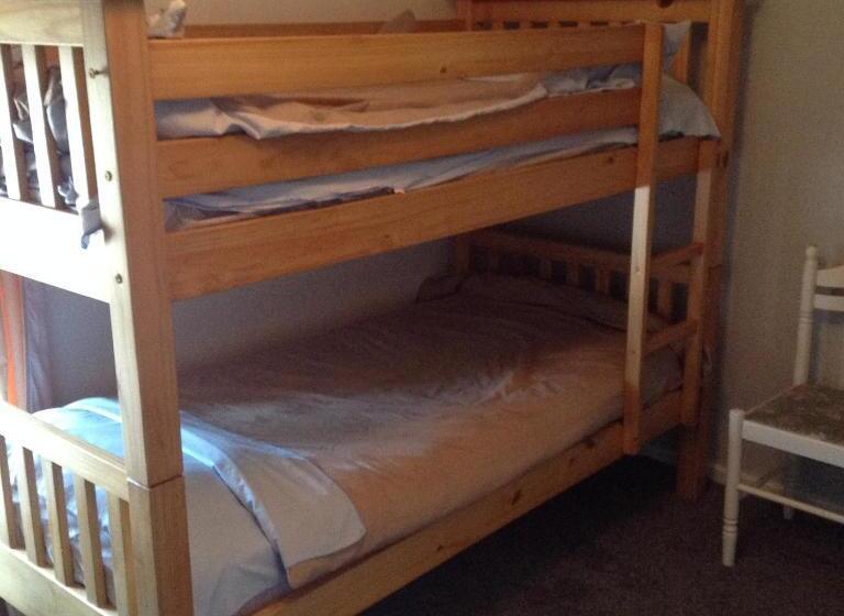 ファミリールーム, Pantyrathro International Hostel