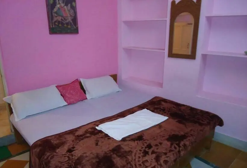 اتاق لوکس, Ganesh Guest House