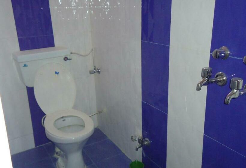 Deluxe Trippelrum, Ganesh Guest House