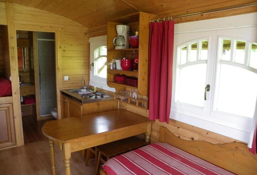 חדר סטנדרט, Les Roulottes Des Korrigans