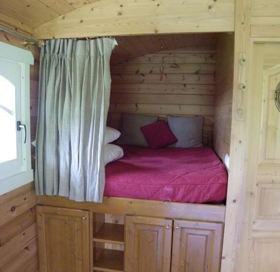 غرفة قياسية, Les Roulottes Des Korrigans