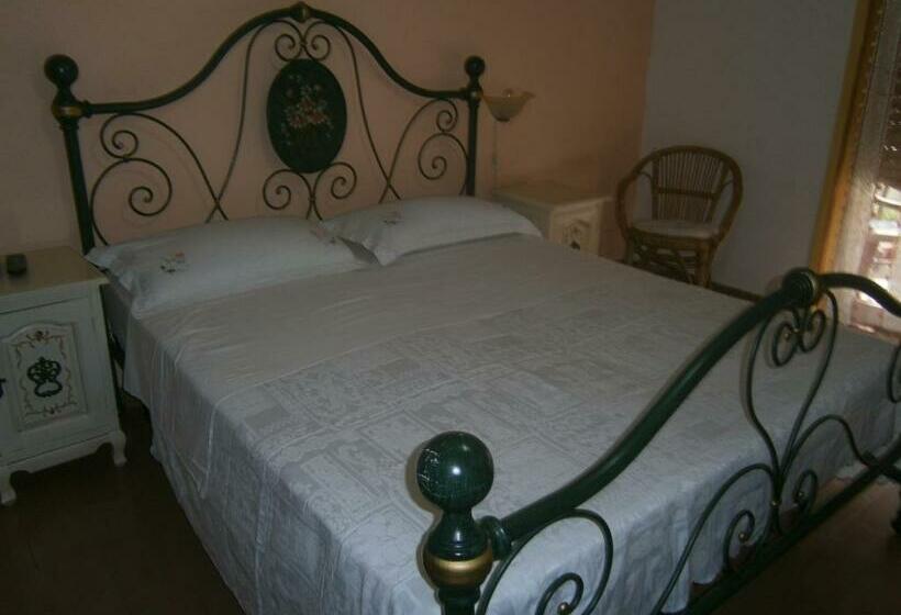 스탠다드 룸, Pensione S. Antonio Ristorante Silvia