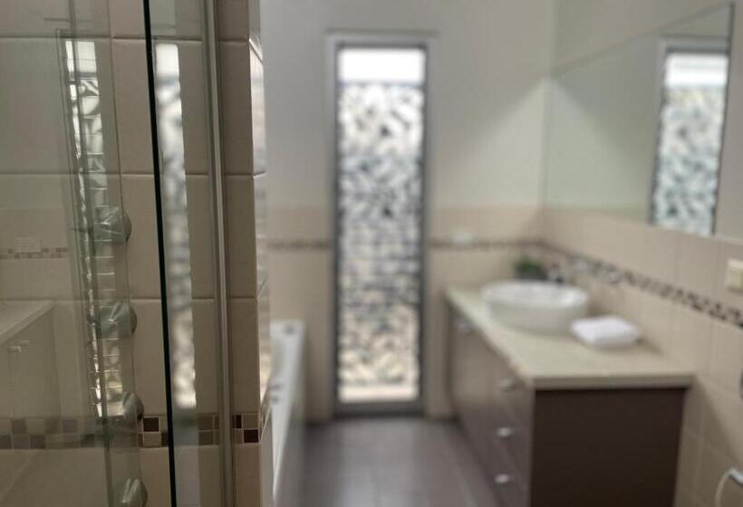 בית, 4 חדרי שינה, Margaret River Beach Houses