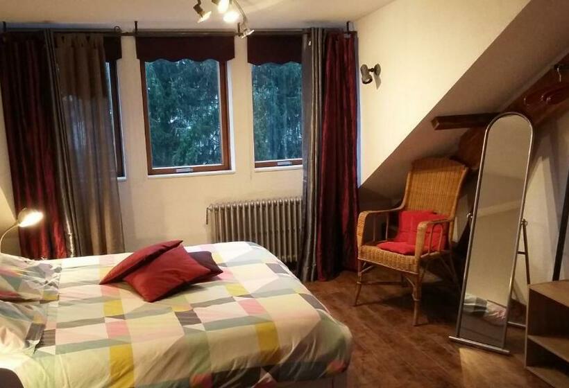 غرفة عائلية, Les Chambres De L Ile