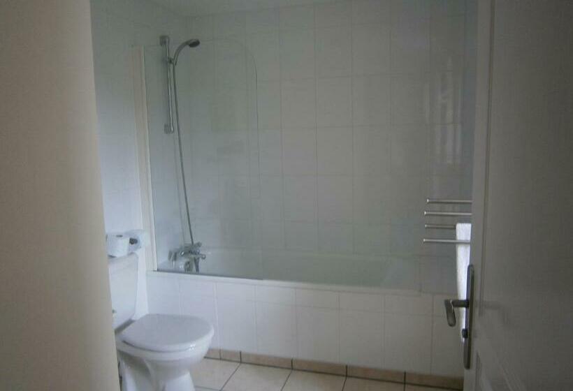 スタンダードトリプルルーム, Les Sources