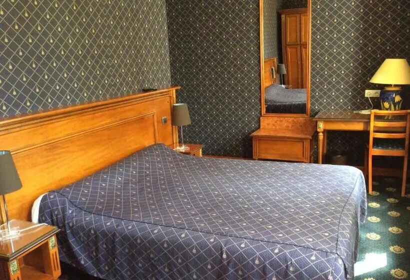 スタンダードルーム, Logis Hôtel & Restaurant Le Château Des Tourelles