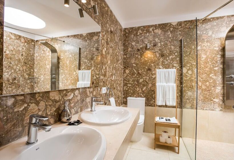 דירת שני חדרים, Haciendas IV