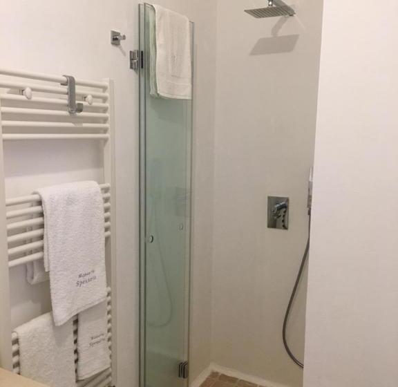 חדר בסיסי, Masseria Spesseto