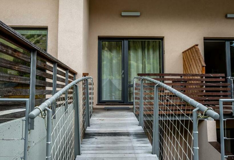 Апартаменты 1 Спальня с Балконом, Quercus Appartements Contactless Check In