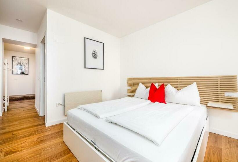 带1个卧室的带阳台的公寓, Quercus Appartements Contactless Check In