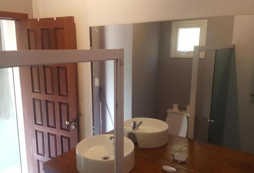 Номер Стандарт Вид на Море, Monkey Beach Agroturismo