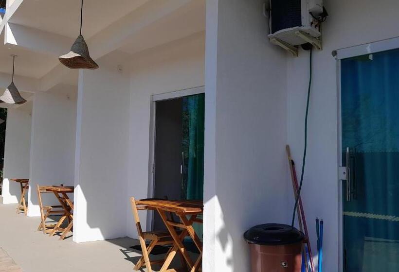 Президентский Люкс, Monkey Beach Agroturismo