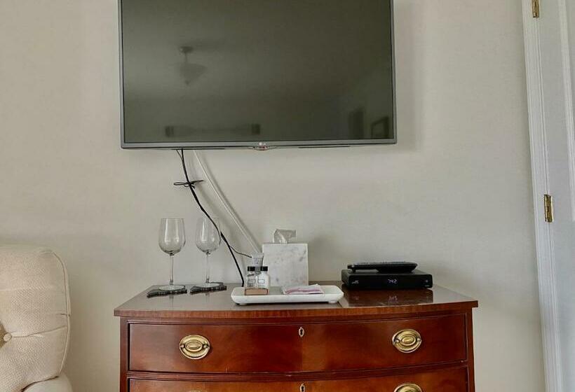 غرفة قياسية سرير كينج, Seaside Inn